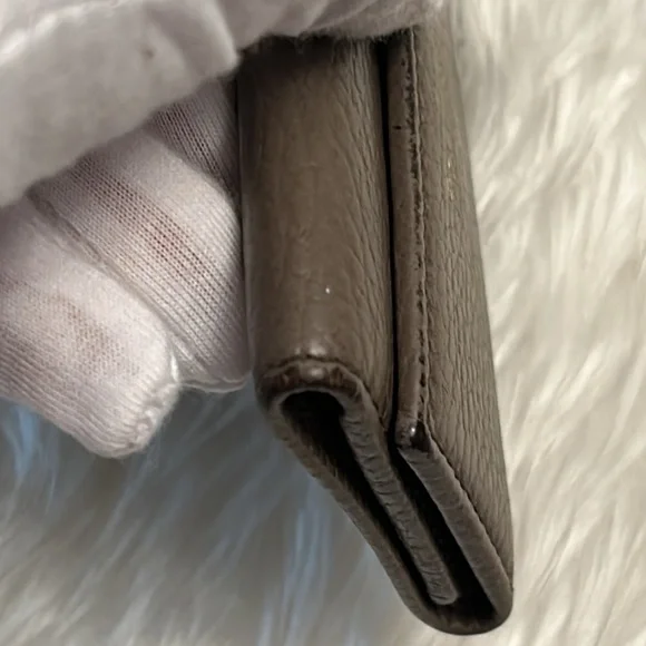 Authentic Gucci leather trifold  keychain cardholder Cute handwritten logo - Picture 9 of 16